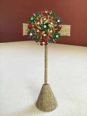 Vnt Signed 196O Crown Trifari A. Philippe Jewel Tone tree of life brooch